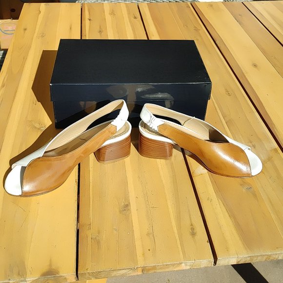 NIB Calpierre Italian Color Block Tan/White Slingback Pump Sandals. 37, 7 - Picture 7 of 7